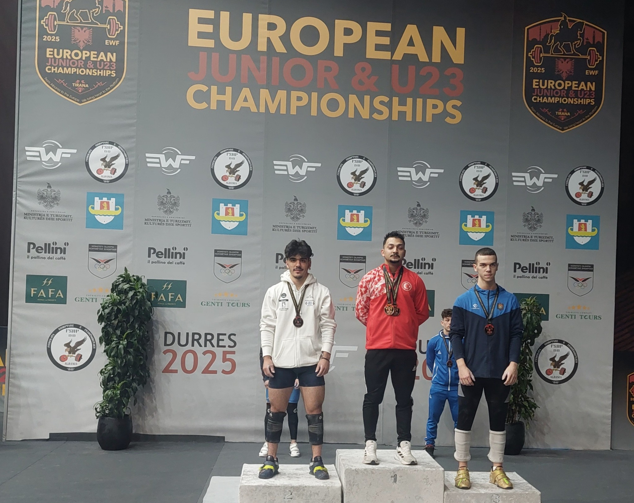 %ce%bb%ce%b1%ce%bc%cf%80%cf%81%ce%b9%ce%b4%ce%b7%cf%83-1