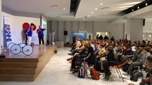 d64be475-8f06-4385-919e-157b78e0835e